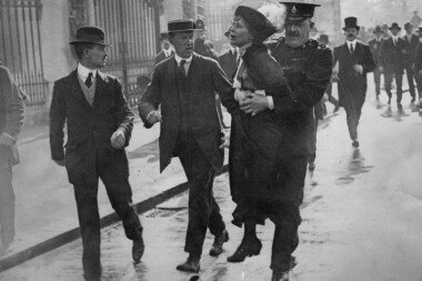 24-Pankhurst-Arrested-Gettyv2 (800x600)